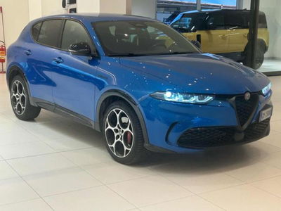 Alfa Romeo Tonale 1.5 hybrid Veloce 160cv tct7 del 2023 usata a Massarosa