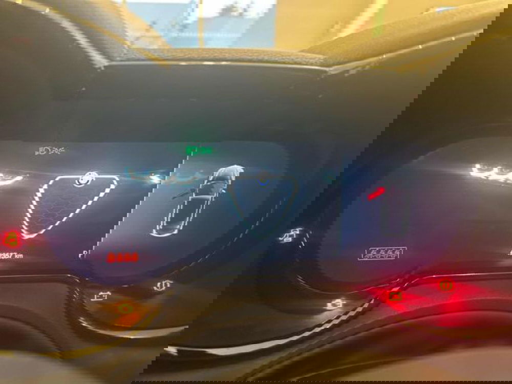 Alfa Romeo Tonale usata a Lucca (13)