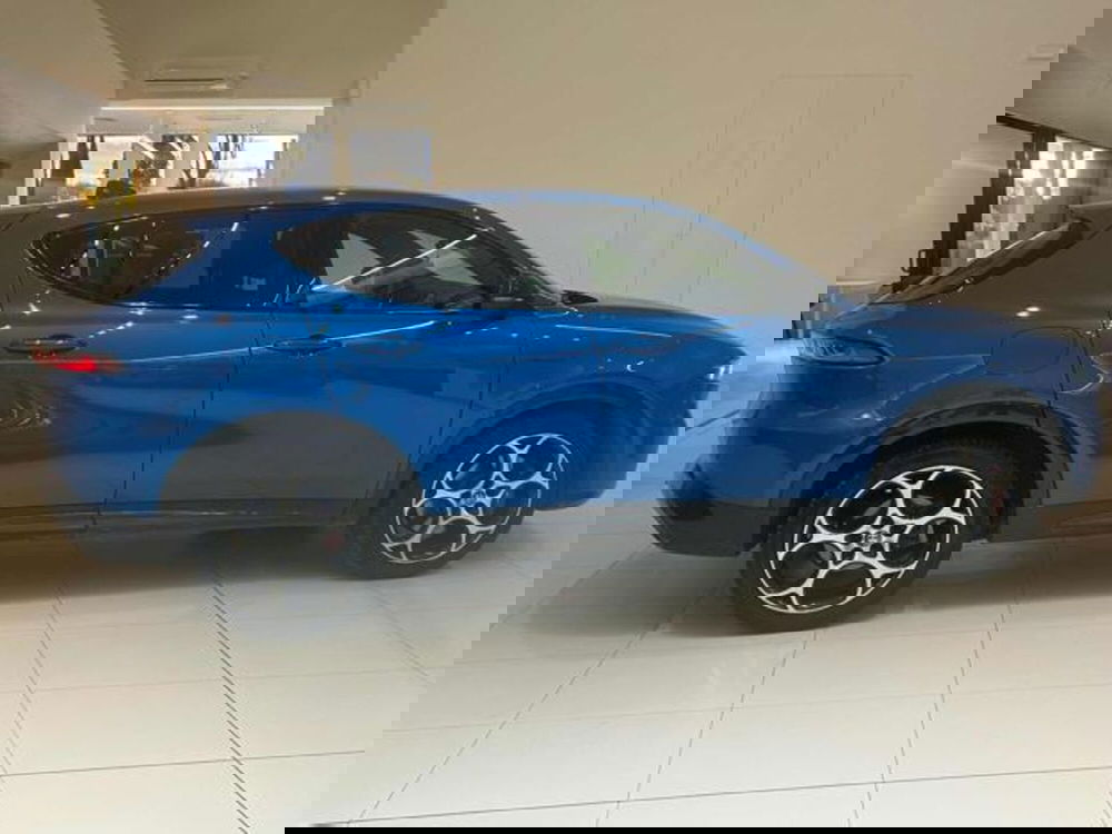 Alfa Romeo Tonale usata a Lucca (8)