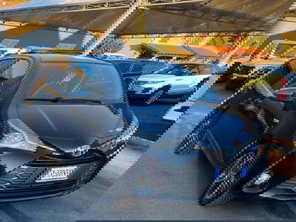 Toyota Yaris usata a Lucca
