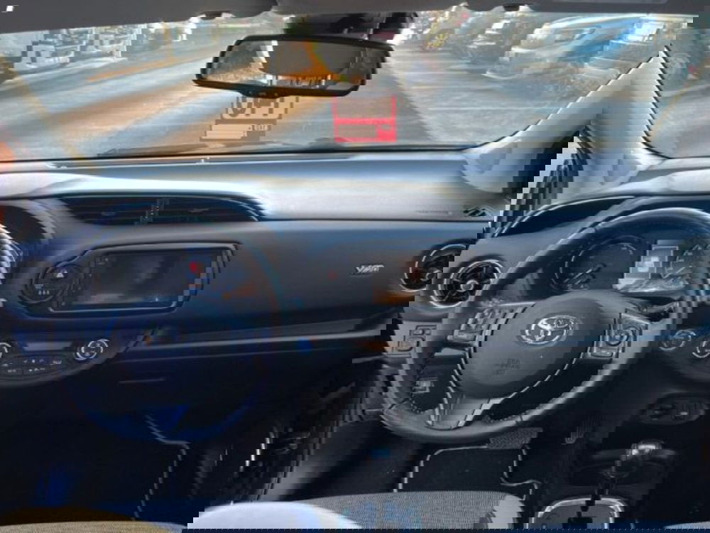 Toyota Yaris usata a Lucca (9)