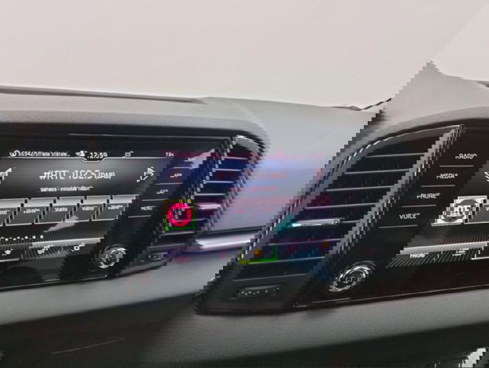 Skoda Karoq usata a Como (13)