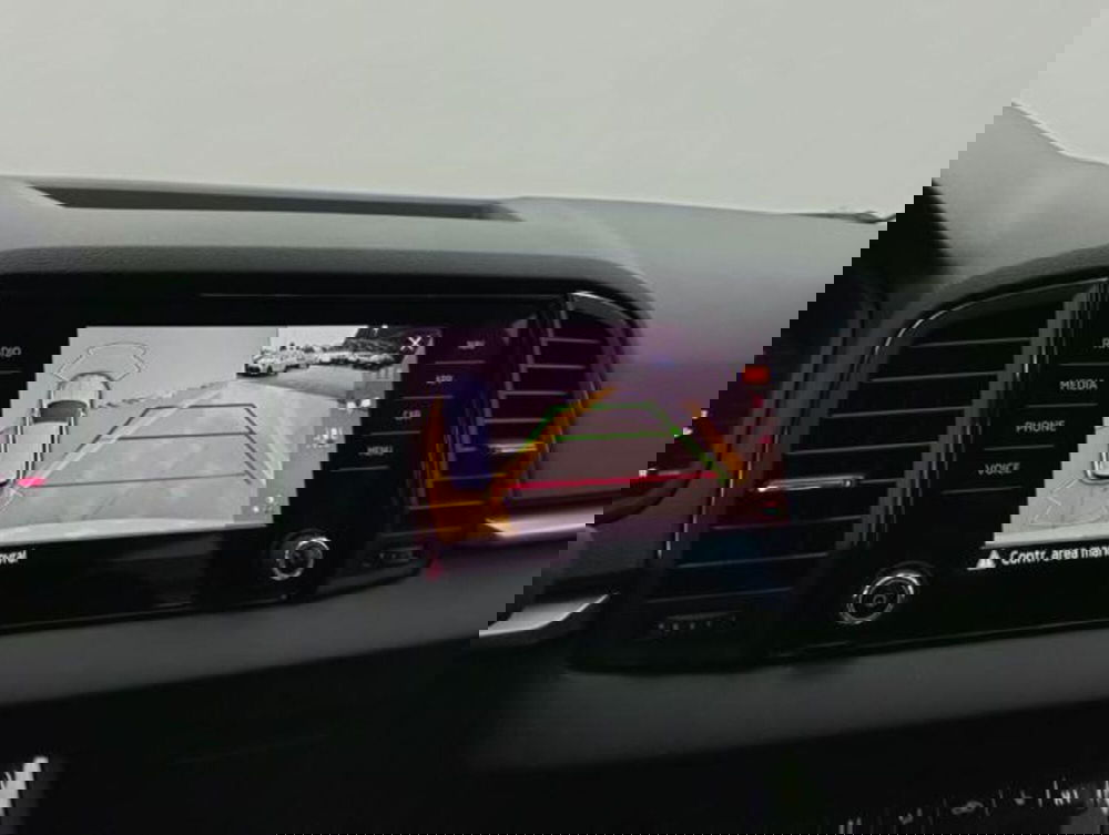 Skoda Karoq usata a Como (17)