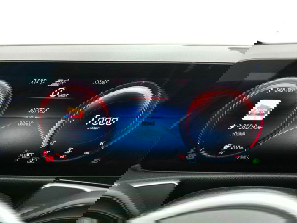 Mercedes-Benz GLB usata a Como (11)