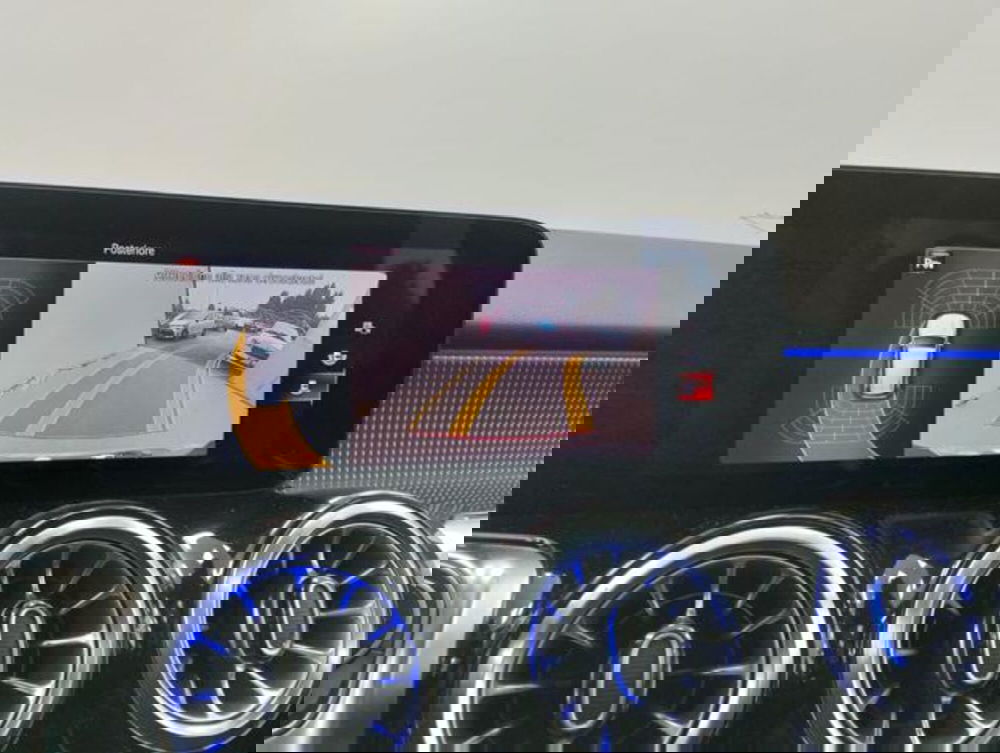 Mercedes-Benz GLB usata a Como (13)