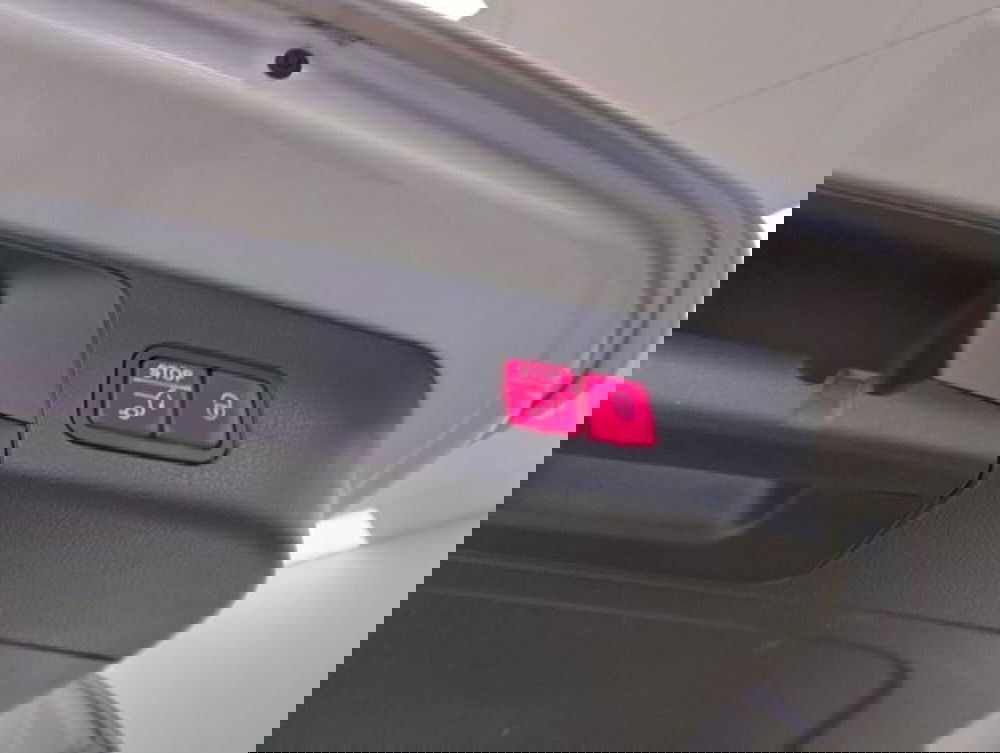 Mercedes-Benz GLB usata a Como (16)