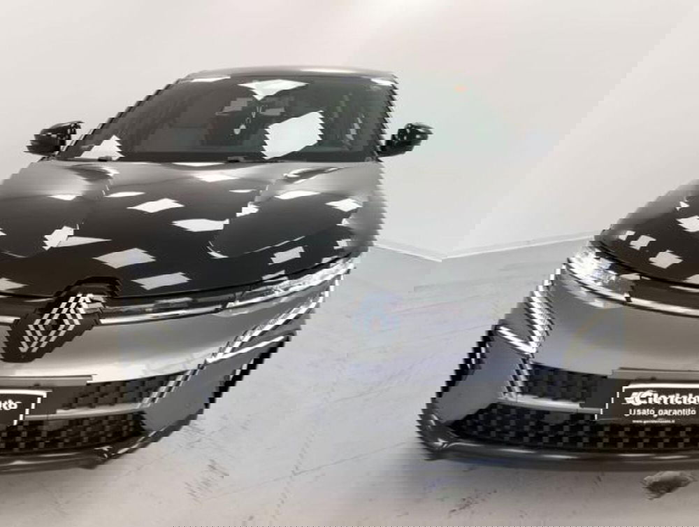 Renault Megane E-Tech Electric usata a Como (6)