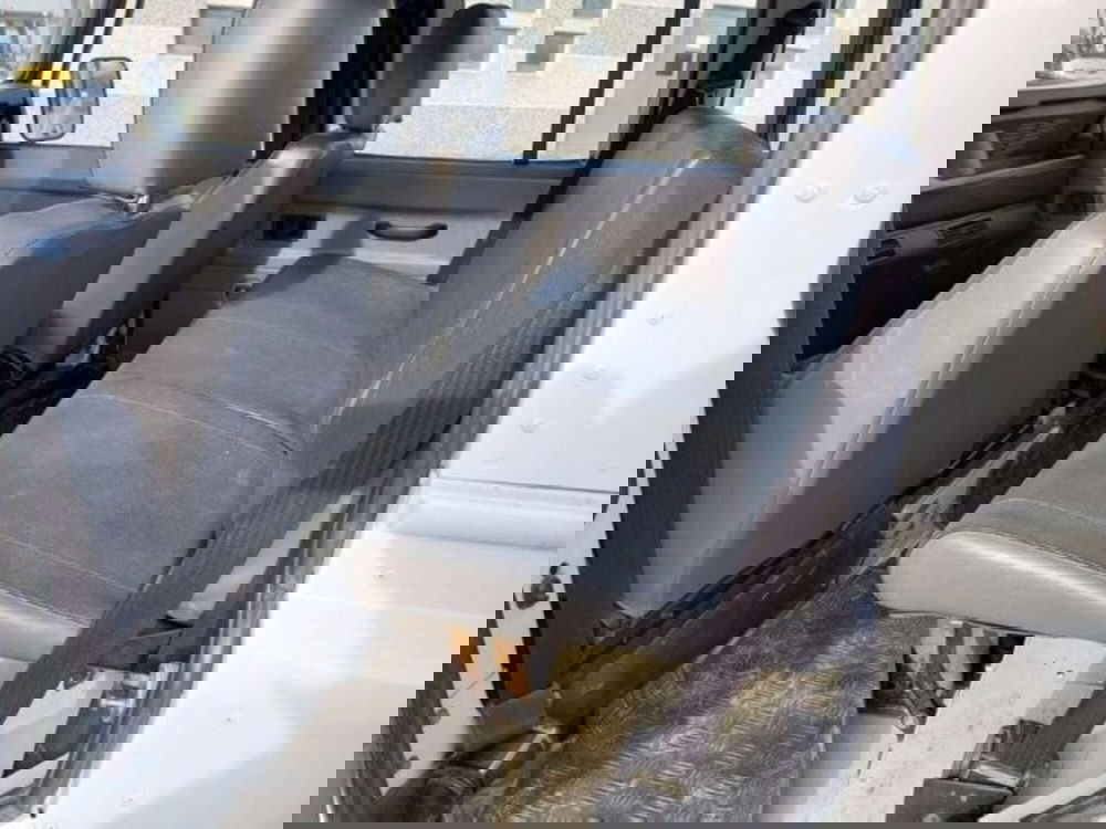 Land Rover Defender usata a Firenze (12)