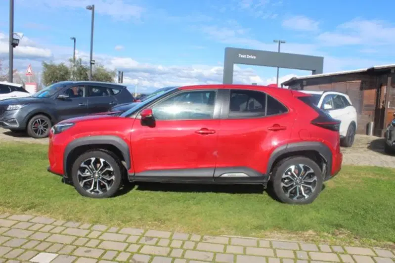 Toyota Yaris Cross usata a Roma (2)