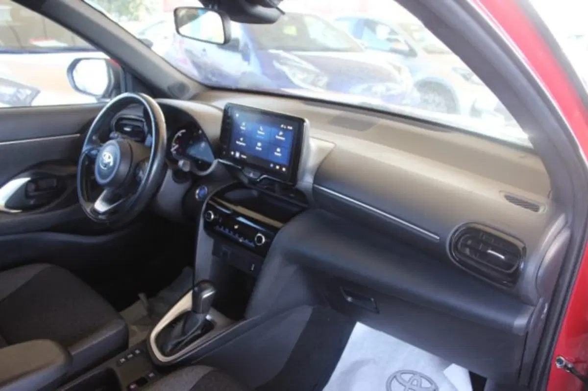 Toyota Yaris Cross usata a Roma (6)