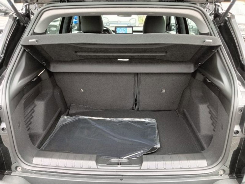 Jeep Avenger nuova a Brescia (15)