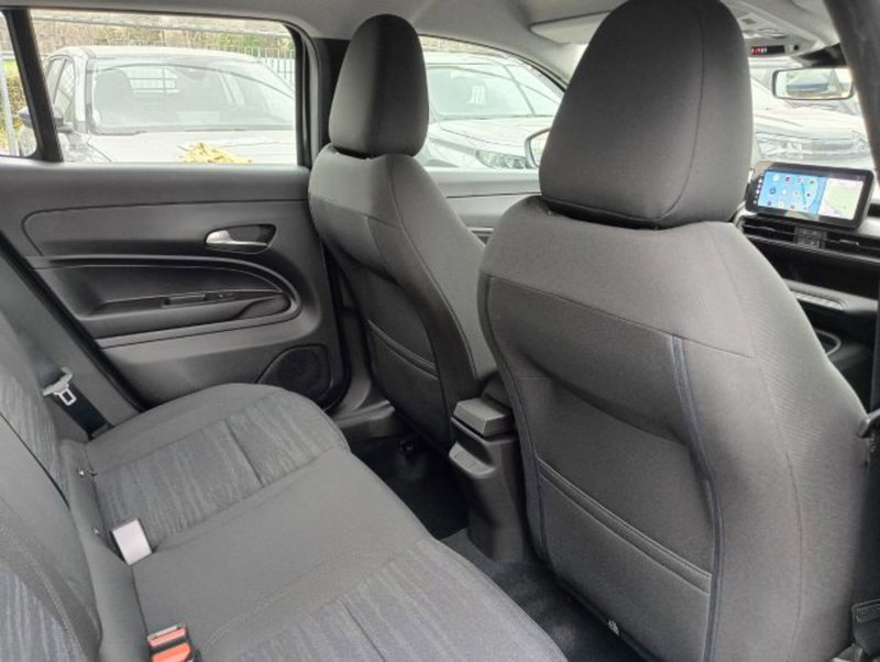 Jeep Avenger nuova a Brescia (18)