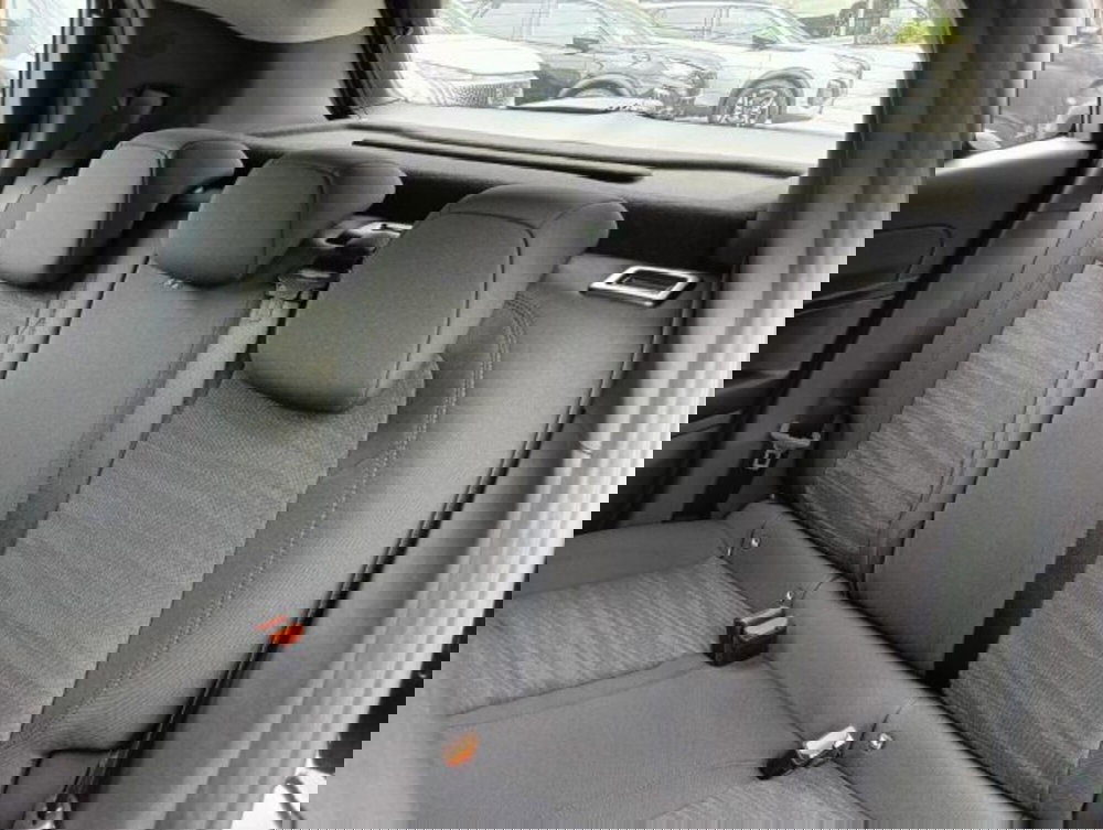 Jeep Avenger nuova a Brescia (9)