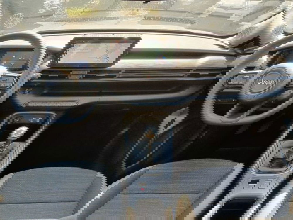 Jeep Avenger nuova a Brescia (10)