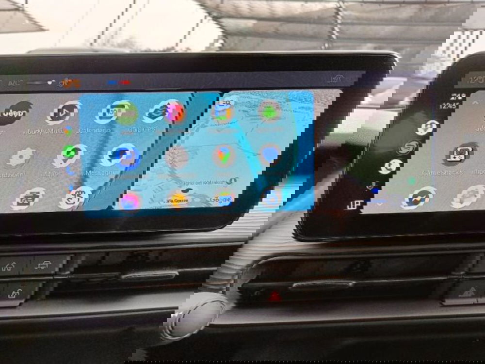 Jeep Avenger nuova a Brescia (12)