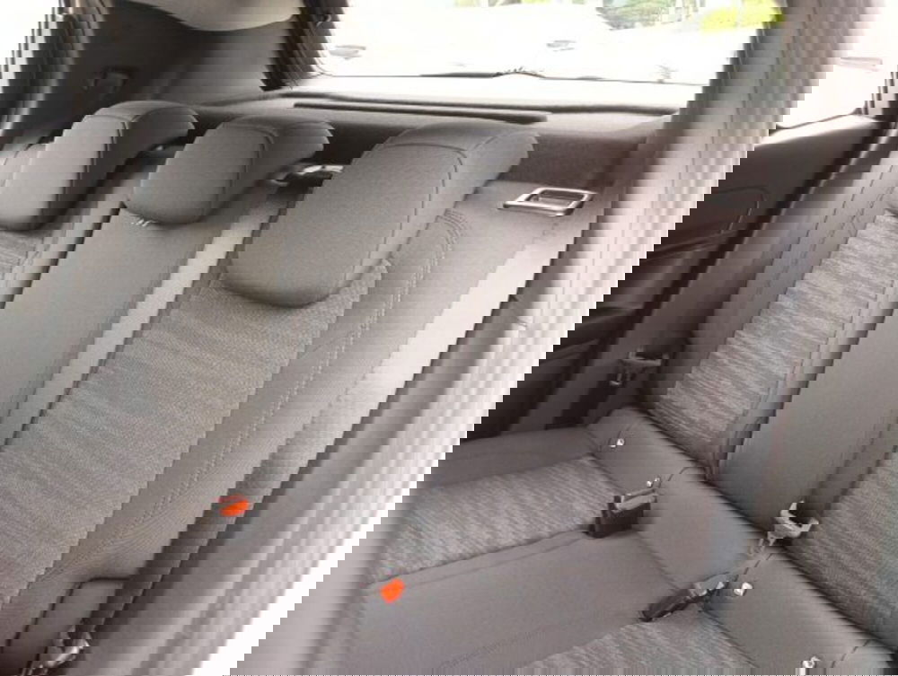 Jeep Avenger nuova a Brescia (9)