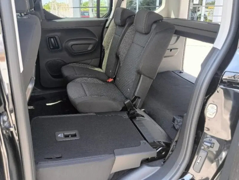 Peugeot Rifter nuova a Brescia (12)
