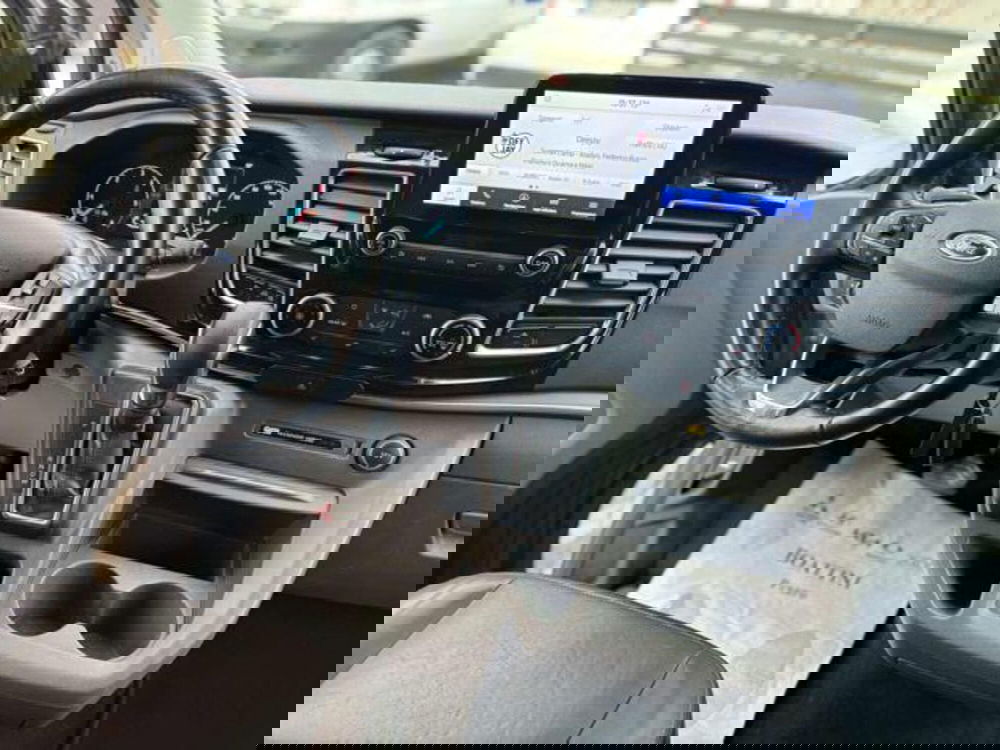 Ford Tourneo Custom usata a Pesaro-Urbino (9)