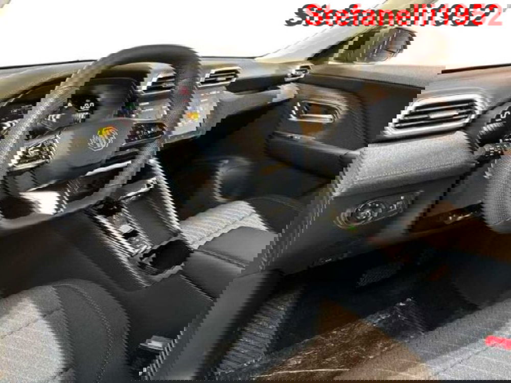 Mg ZS EV nuova a Bologna (11)