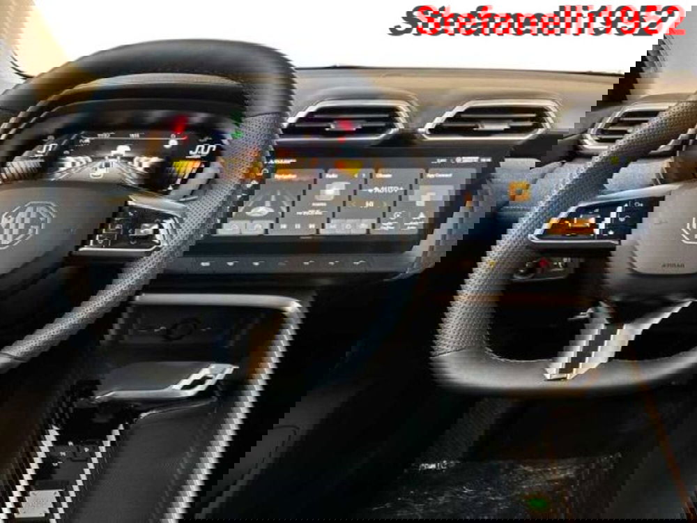 Mg ZS EV nuova a Bologna (14)