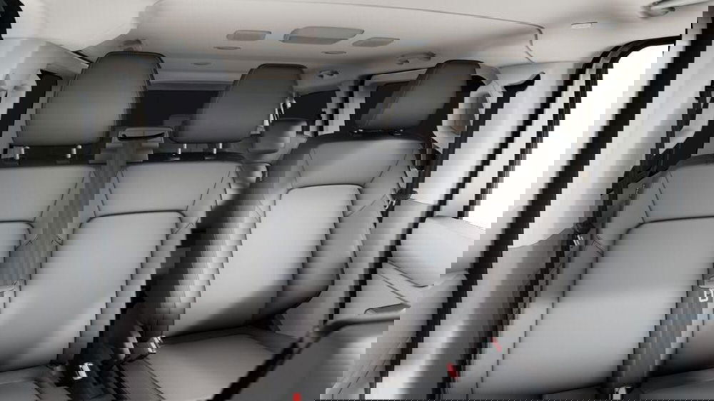 Volkswagen Veicoli Commerciali Caravelle nuova a Ravenna (7)