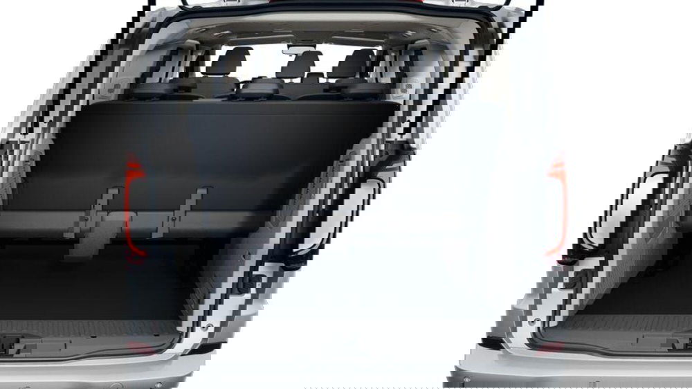 Volkswagen Veicoli Commerciali Caravelle nuova a Ravenna (9)