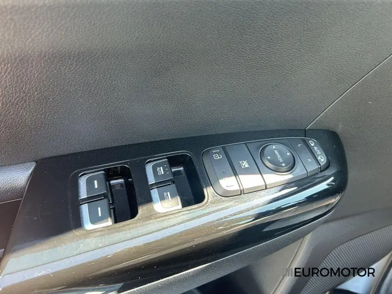 Kia Sportage usata a Bari (12)