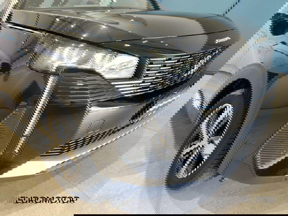 Peugeot 5008 usata a Bari (4)