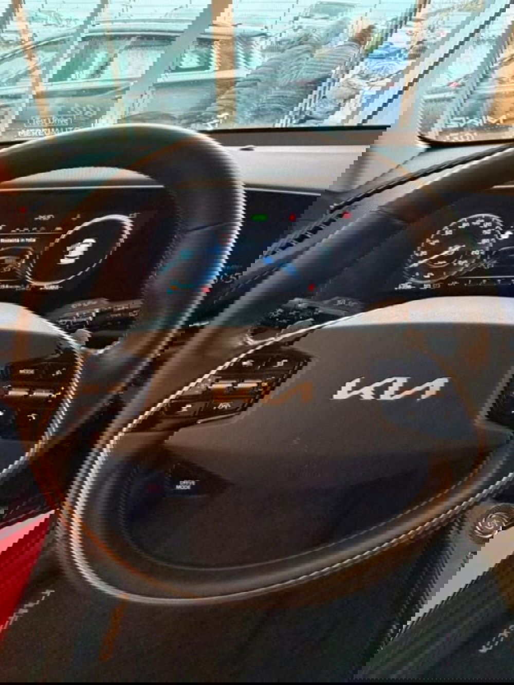 Kia e-Niro usata a Sassari (7)