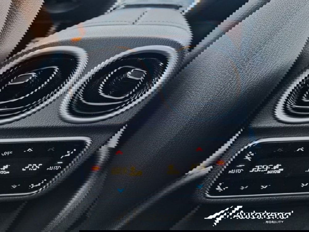 Mercedes-Benz Classe C usata a Lecce (17)