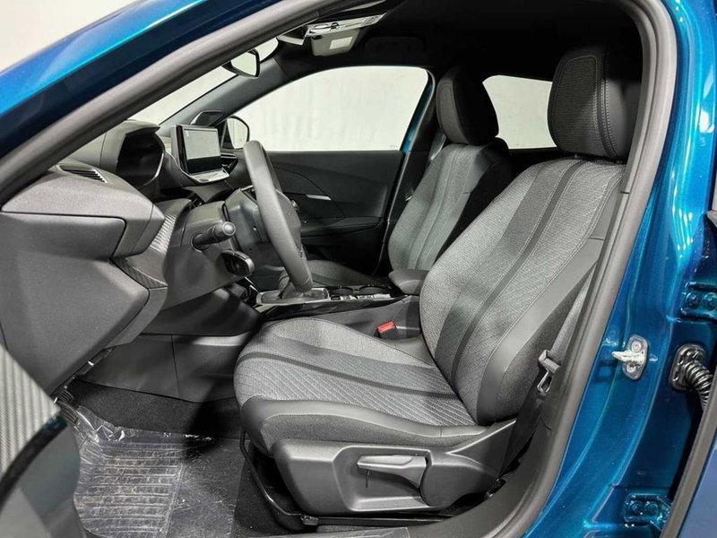 Peugeot 2008 nuova a Sondrio (10)