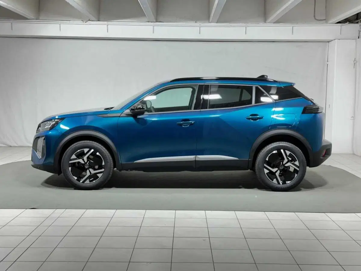 Peugeot 2008 nuova a Sondrio (2)