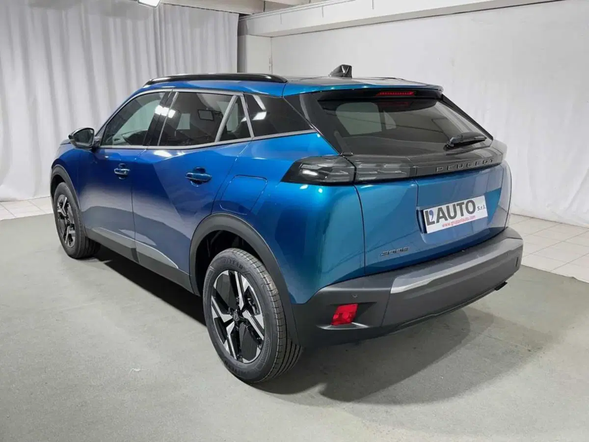 Peugeot 2008 nuova a Sondrio (3)