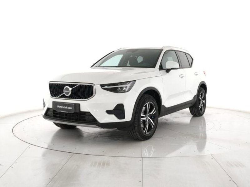 Volvo XC40 nuova a Modena (2)