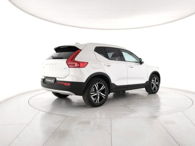 Volvo XC40 nuova a Modena (6)