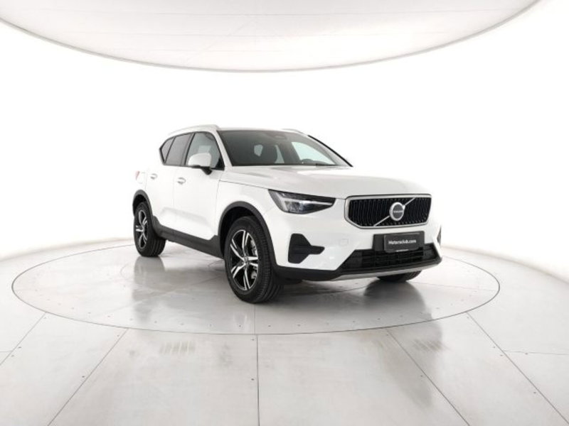 Volvo XC40 nuova a Modena (8)