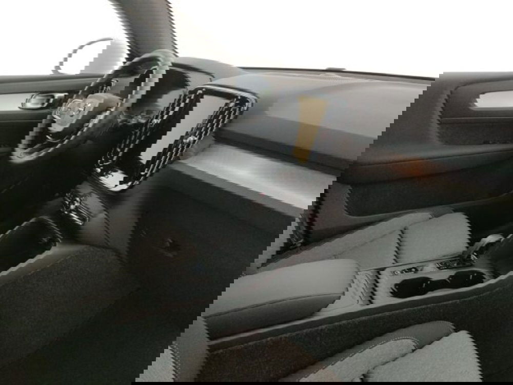 Volvo XC40 nuova a Modena (12)