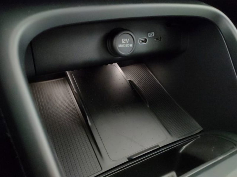 Volvo XC40 nuova a Modena (20)