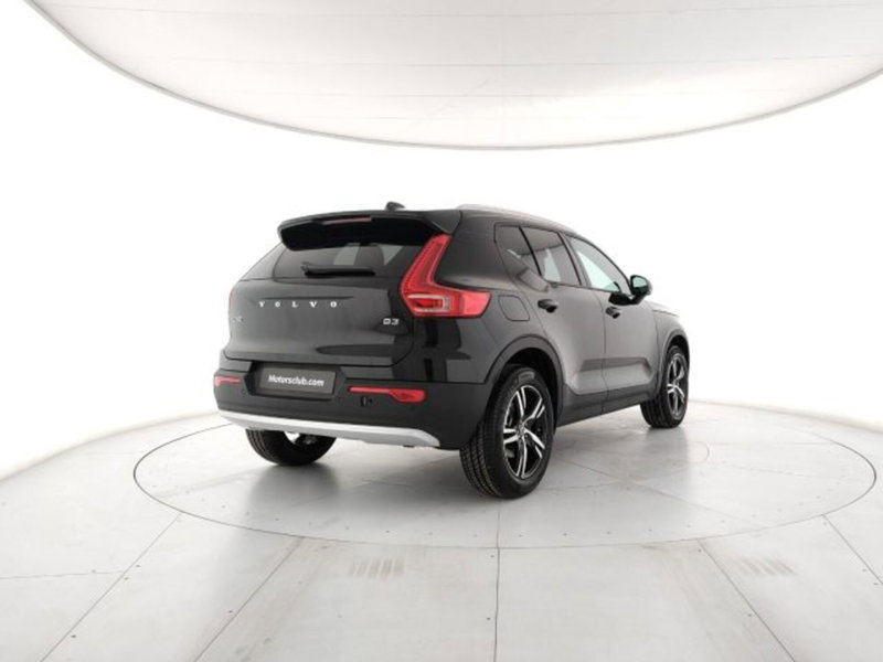 Volvo XC40 nuova a Modena (5)