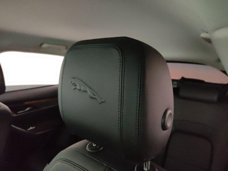 Jaguar F-Pace usata a Perugia (12)