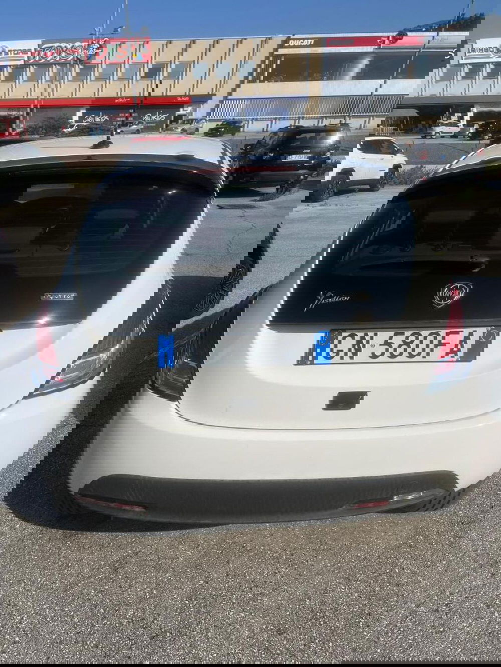 Lancia Ypsilon usata a Perugia (3)