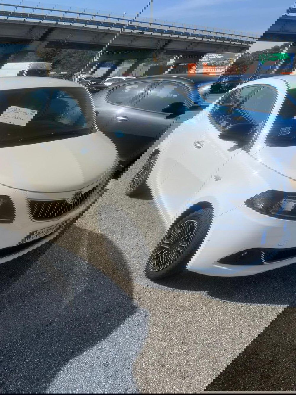 Lancia Ypsilon usata a Perugia (4)