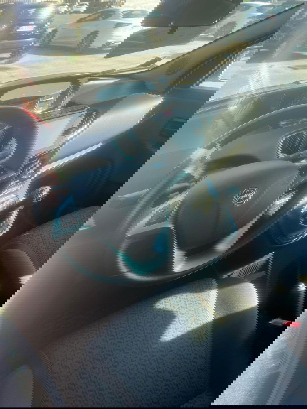 Lancia Ypsilon usata a Perugia (6)