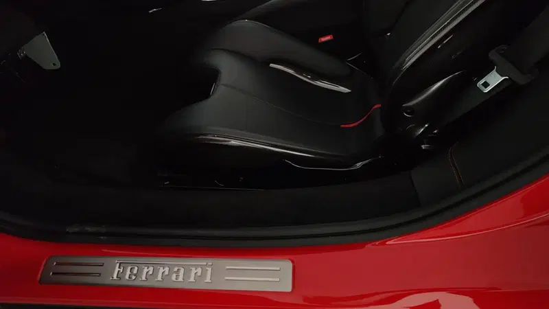 Ferrari 296 Coupé usata a Perugia (10)