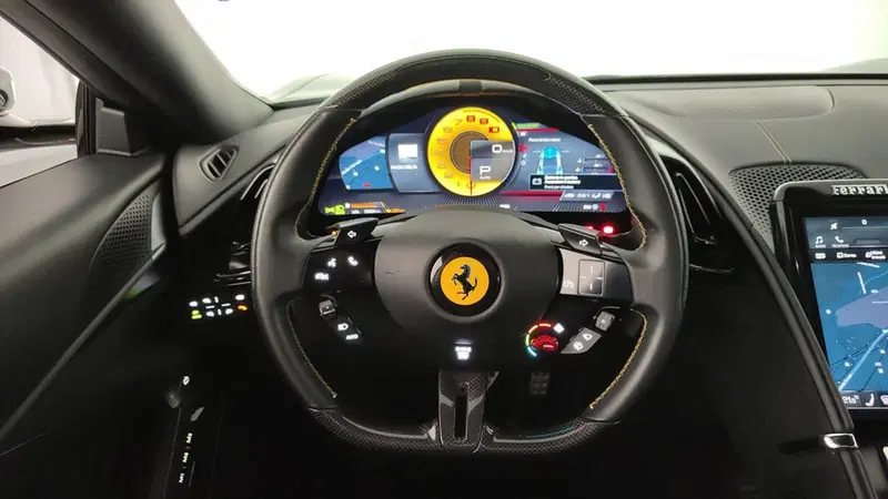 Ferrari Roma Coupé usata a Perugia (16)