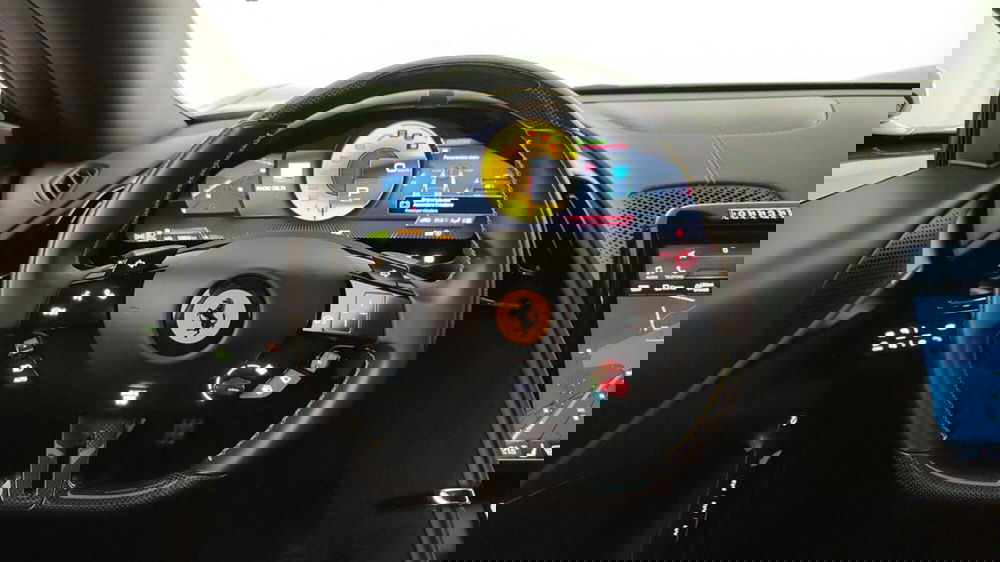 Ferrari Roma Coupé usata a Perugia (16)