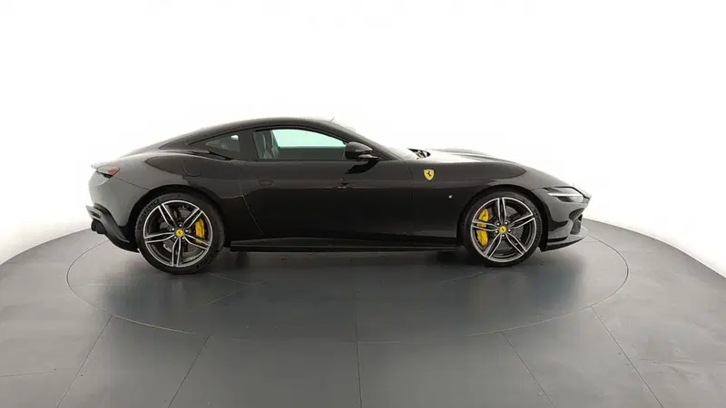 Ferrari Roma Coupé usata a Perugia (5)