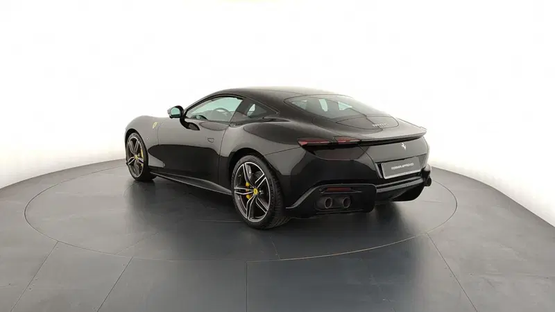 Ferrari Roma Coupé usata a Perugia (8)