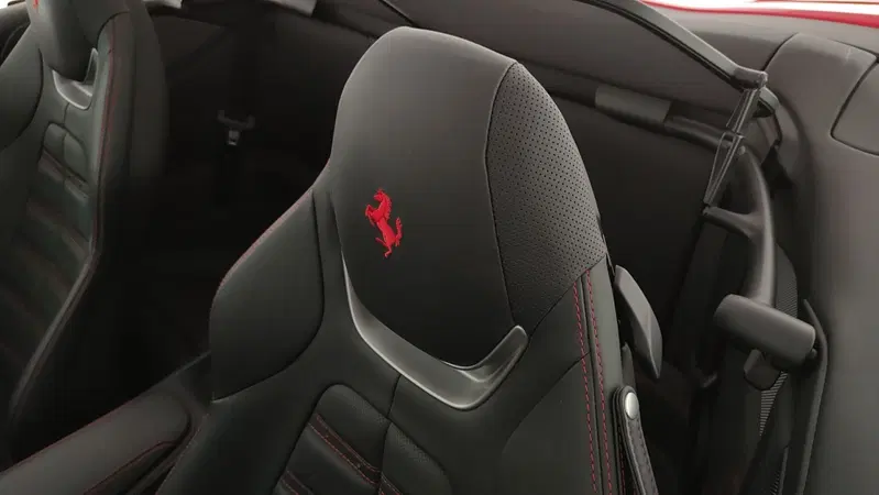 Ferrari Portofino Spider usata a Perugia (12)