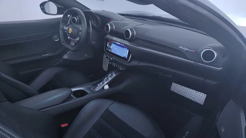 Ferrari Portofino Spider usata a Perugia (17)